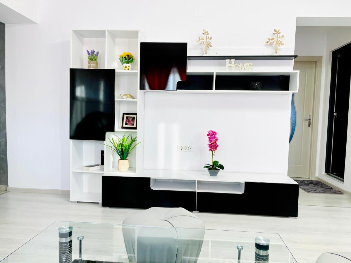 Apartament Premium Isabella Arad Exteriér fotografie