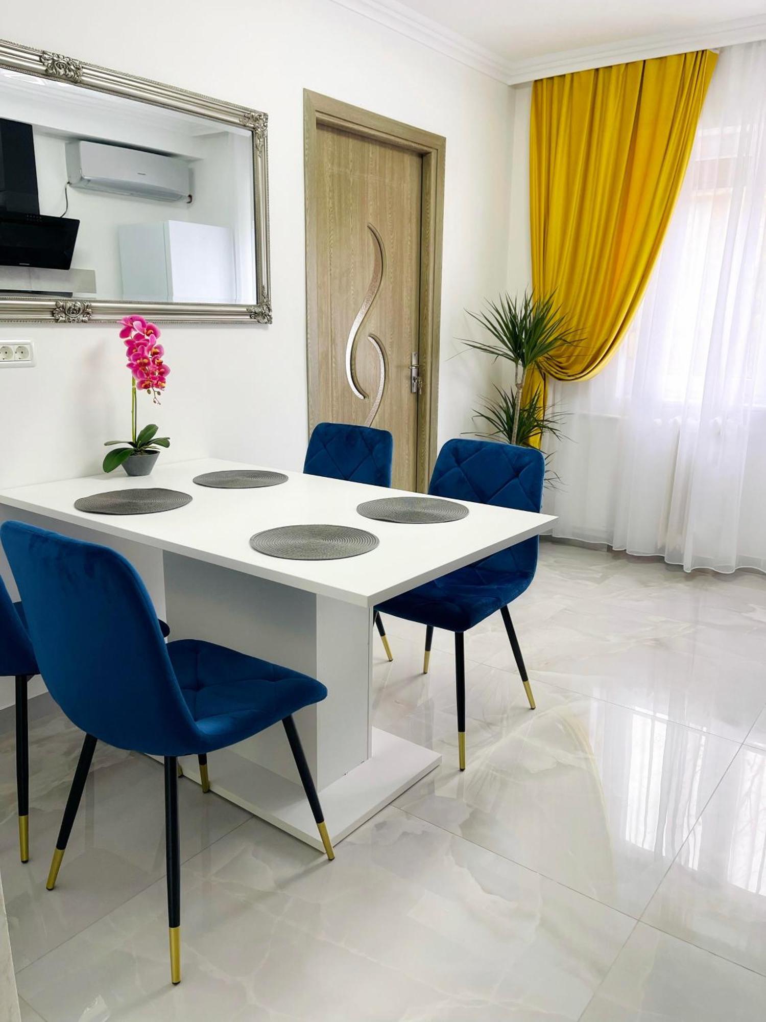 Apartament Premium Isabella Arad Exteriér fotografie